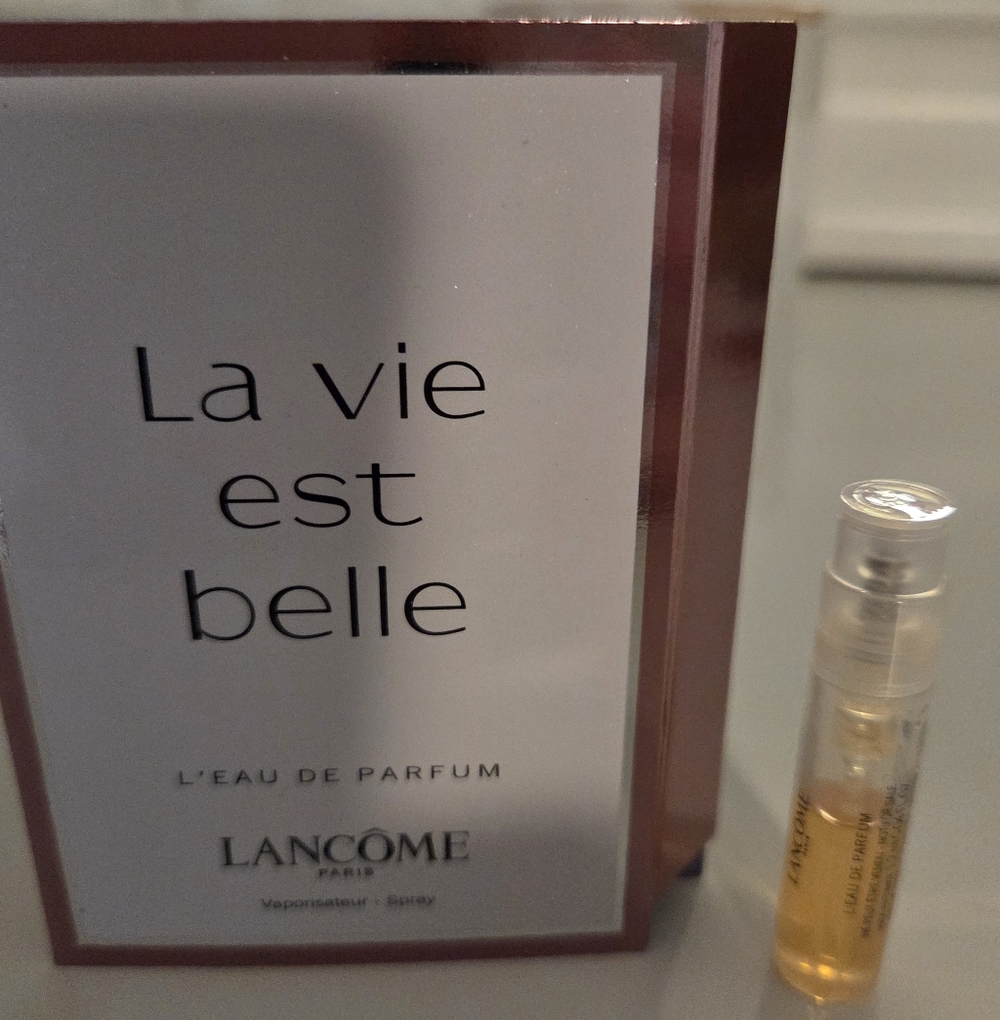 La Vie Est Belle L'eau De Parfum Sample